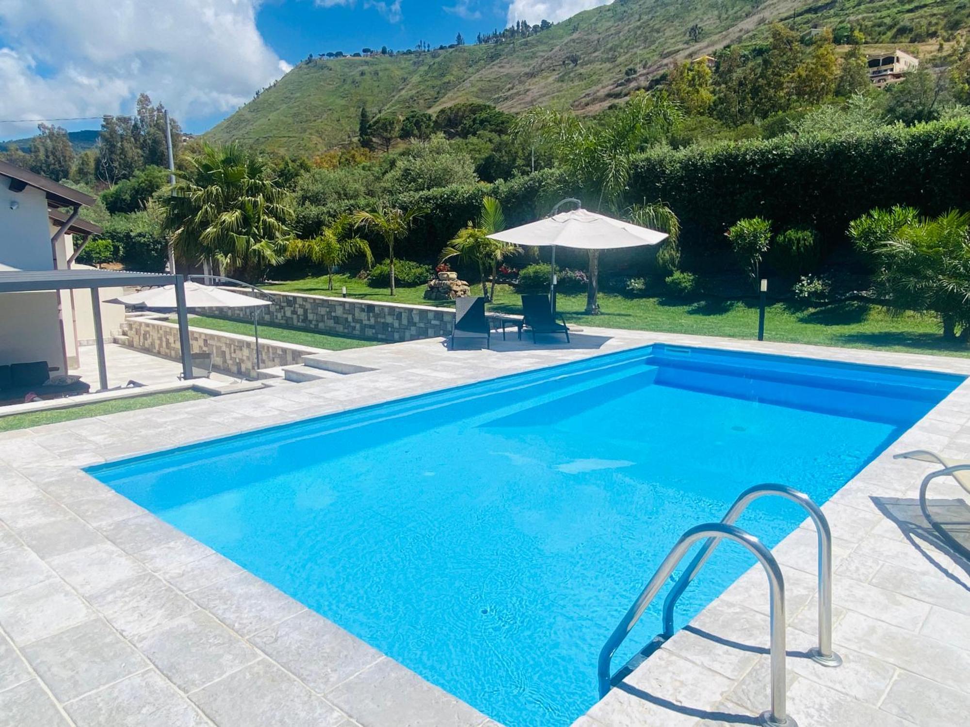 Flale's Holiday House Villa